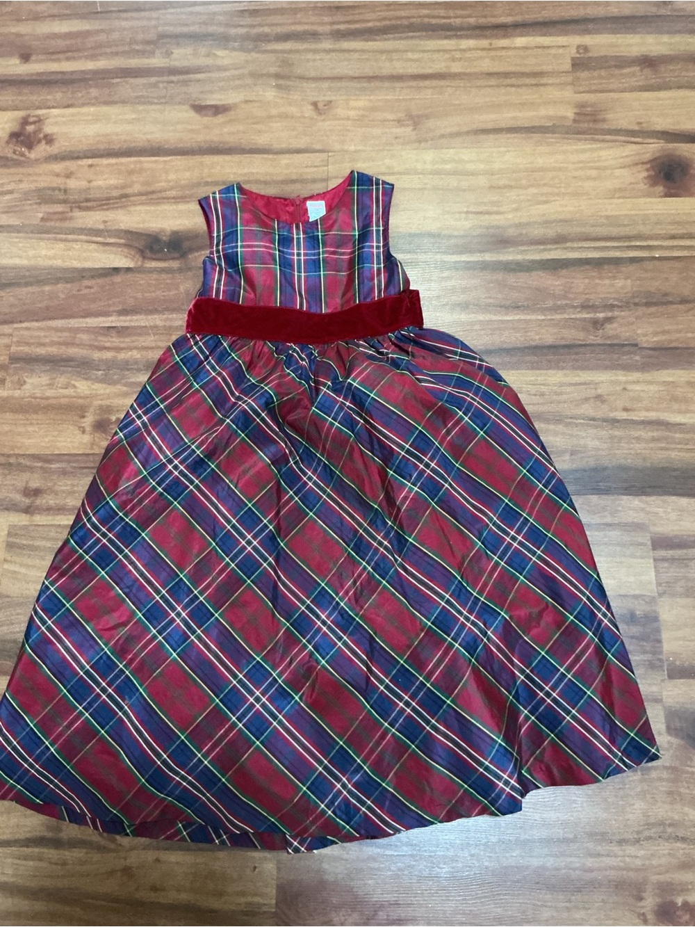 Girls Red Plaid Holiday Party Dress with Velvet Waistband new sz 12 Gymboree